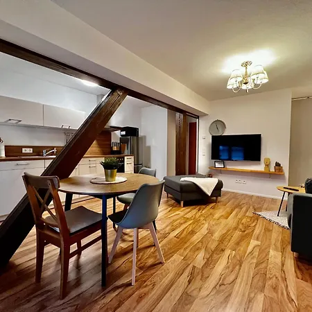 Modernes Mit Besonderem Charme - 1a